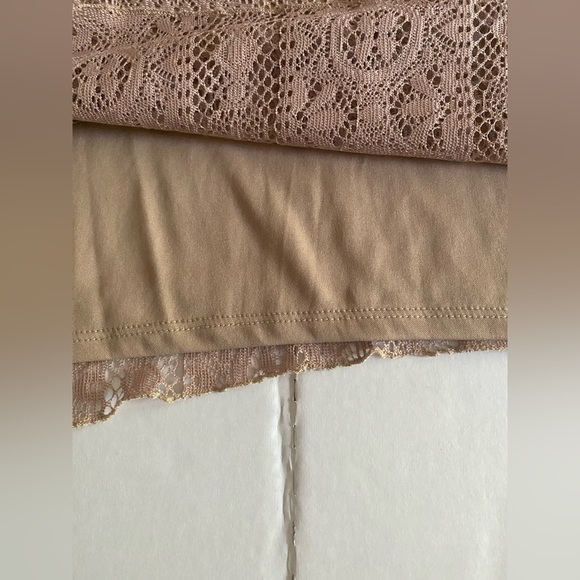 New Directions Tan Lace Blouse Fully Lined Womens Size Large - Picture 5 of 7